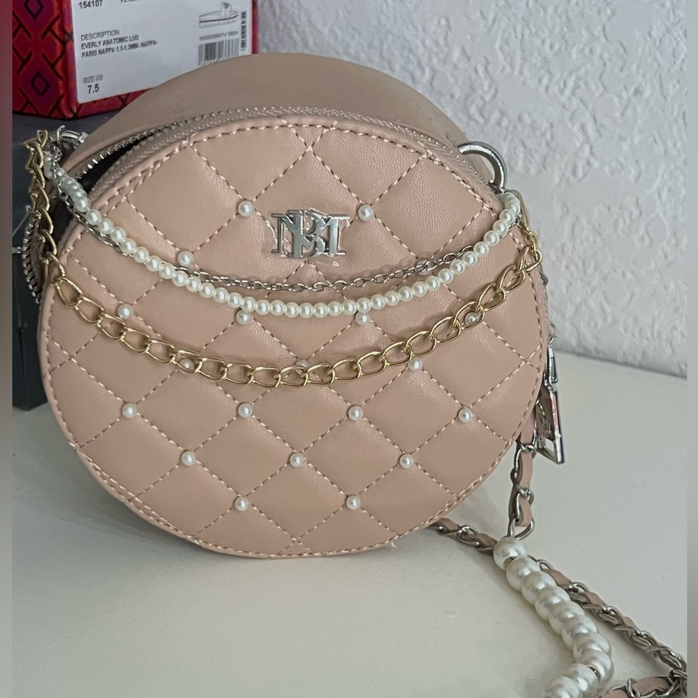 Badgley Mischka Diamond Quilted Round Crossbody Bag